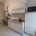 Central 2 Bedroom Apartment In Kreuzberg