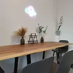 Central 2 Bedroom Apartment In Kreuzberg